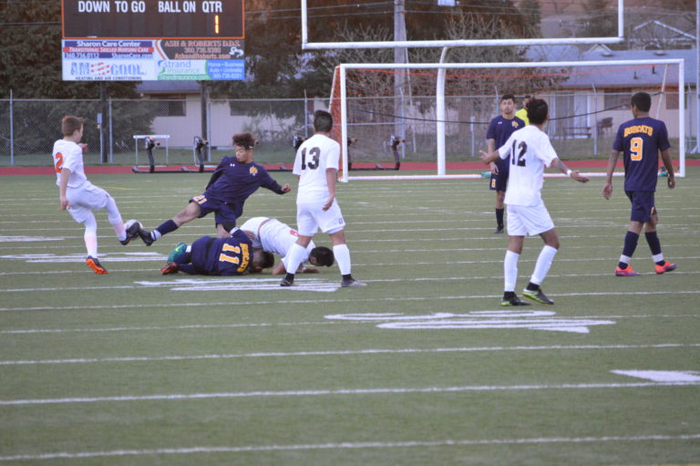 Soccer: Aberdeen rolls at Centralia in shut out fashion