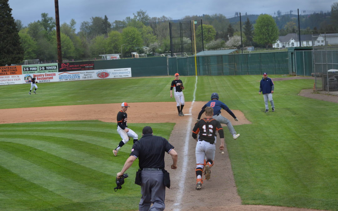 Evco 2A Baseball: Wolves put up 5 spot in 7th to nip Tigers