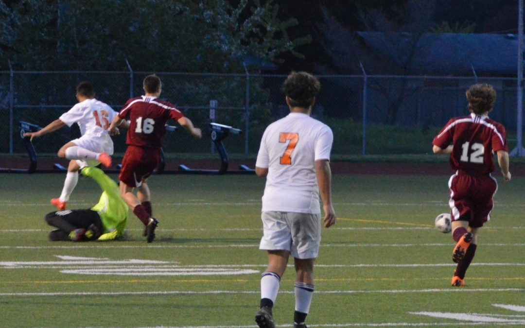Evco 2A Soccer: Centralia survives loser out game with WF West, faces another loser out next