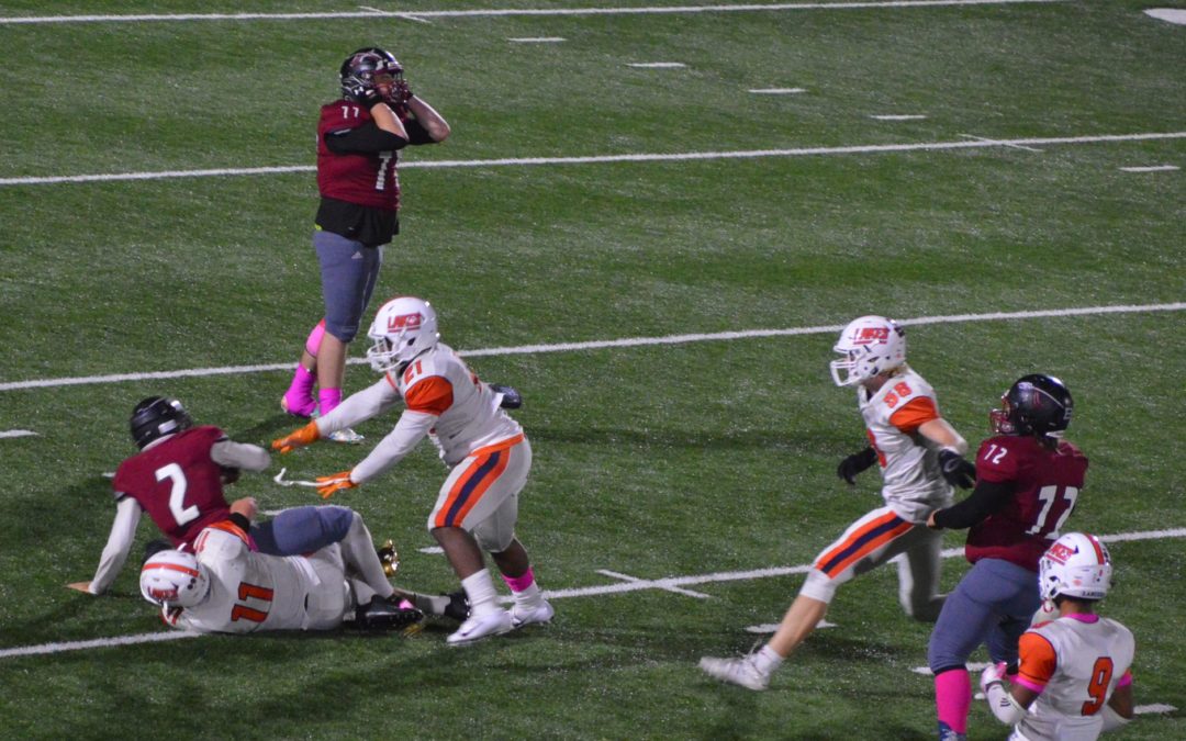 Thursday Football: Lakes lays it down against Bethel, Lancers roll to 4th straight win