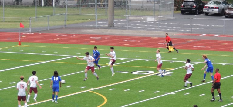 ESN Thursday Re-Cap: Bulldogs beat Crusaders, Lancers and T-Birds draw in Soccer; Fastpitch Bearcats remain unbeaten