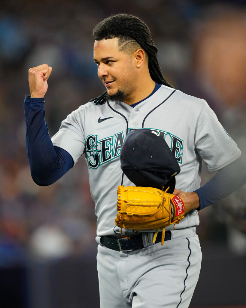 Luis Castillo Brilliant in Mariners Game 1 Win in Toronto - Eli Sports ...