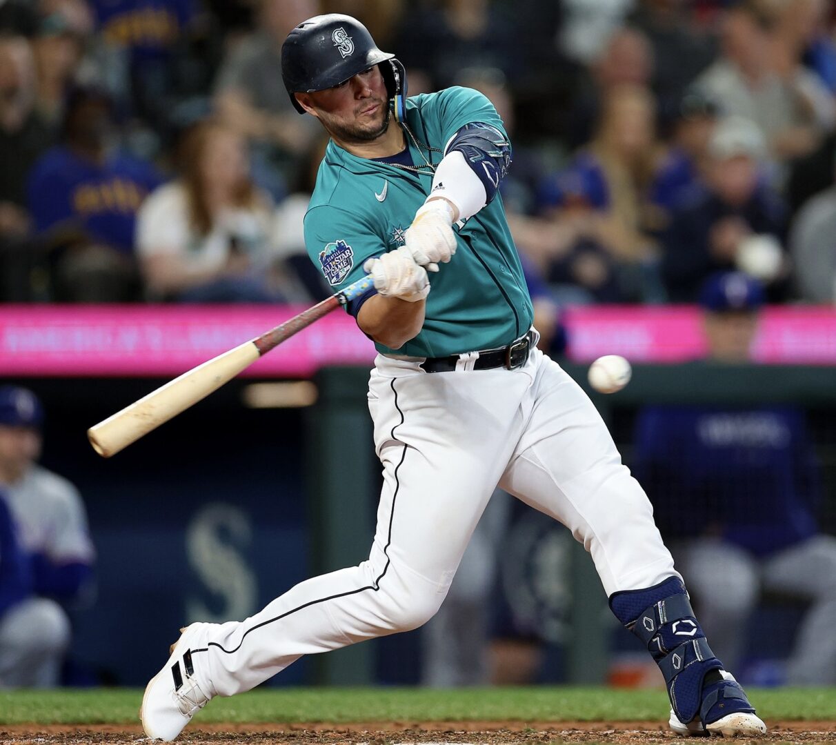 Mariners wrap up season with 1-0 win against Rangers